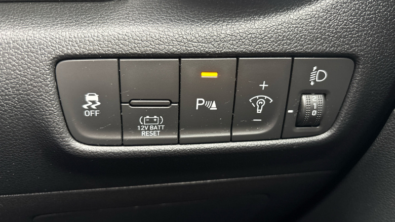 Hyundai KONA 1.6 GDi Hybrid Premium 5dr DCT Hybrid Hatchback